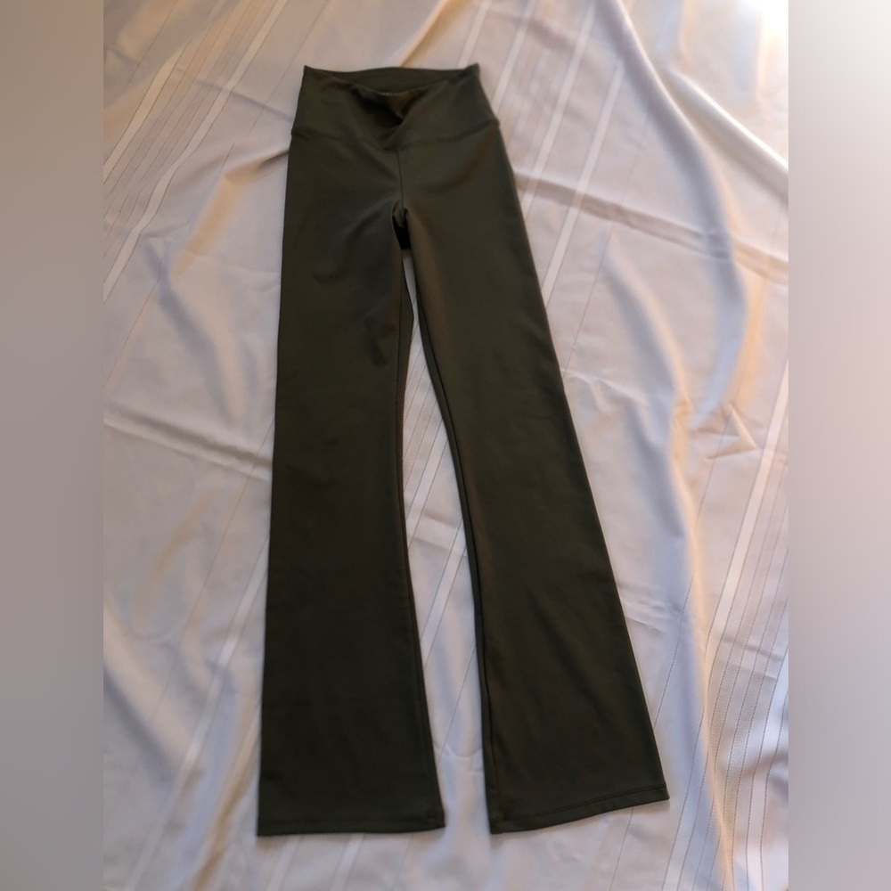 American Eagle Outfitters The Everything Flare